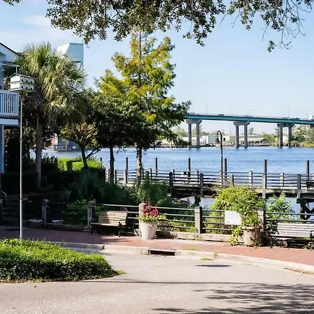 Riverwalk 118 - River & Battleship Views Wilmington Exterior photo